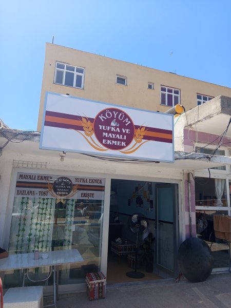 Köyün yufka ve mayalı ekmek sıkma börek 