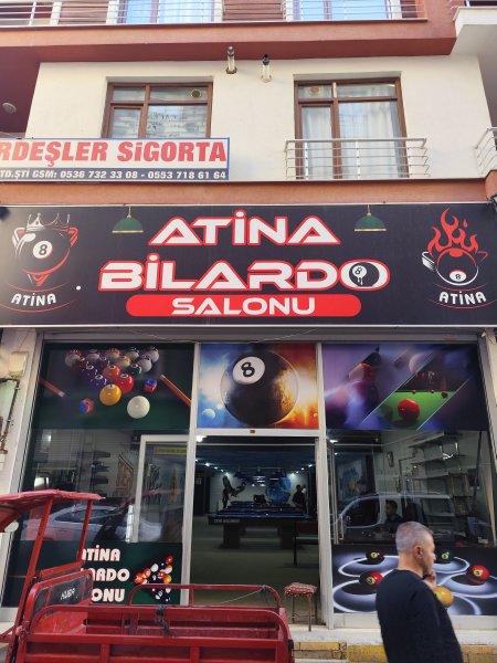 Atina bilardo salonu