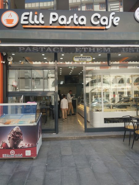 Elit pasta kafe 